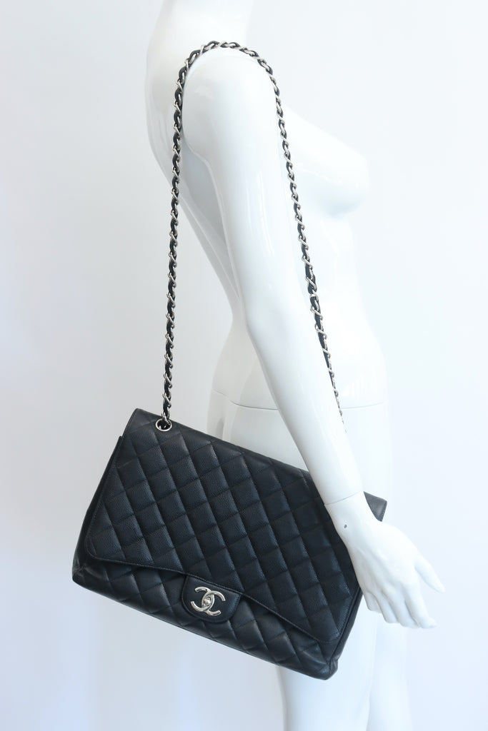 CHANEL Caviar Quilted Maxi Double Flap Black 1268280