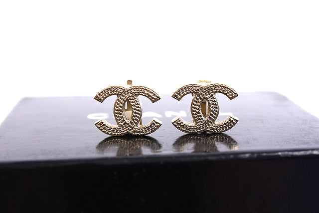 CHANEL Silver CC Earrings at Rice and Beans Vintage