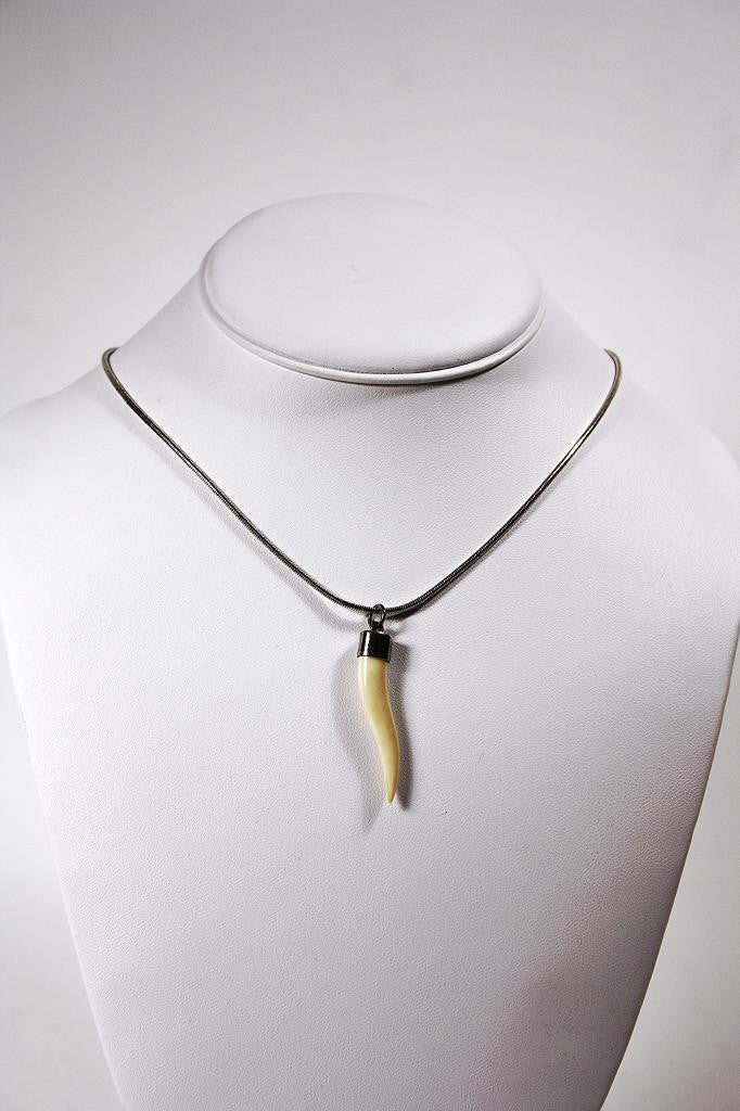Vintage Sterling Silver & Tooth Necklace