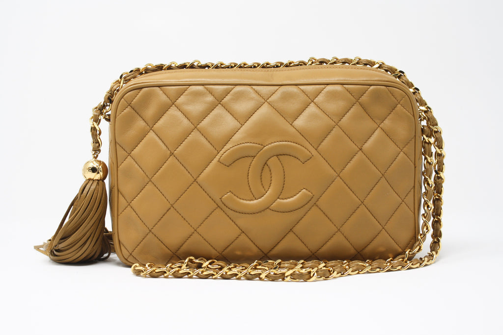 CHANEL Beige Quilted Caviar Leather Vintage Small Classic Camera Bag at  1stDibs