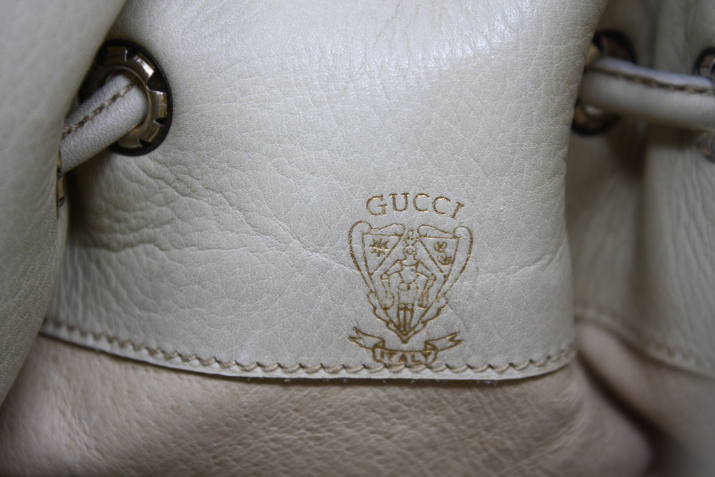 Rare & Original 1970s Gucci Deep Chocolate Suede Bucket Bag w Lucite H –  Shrimpton Couture