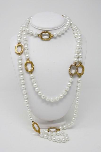 Rare Vintage CHANEL 93A Pearl & Glass Chicklet Necklace