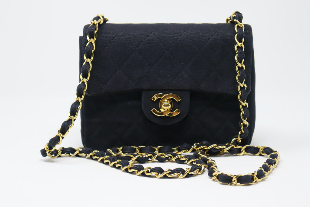 Chanel Vintage Tan Wicker Denim Picnic Lunch Bucket Shoulder Flap Small Bag  For Sale at 1stDibs