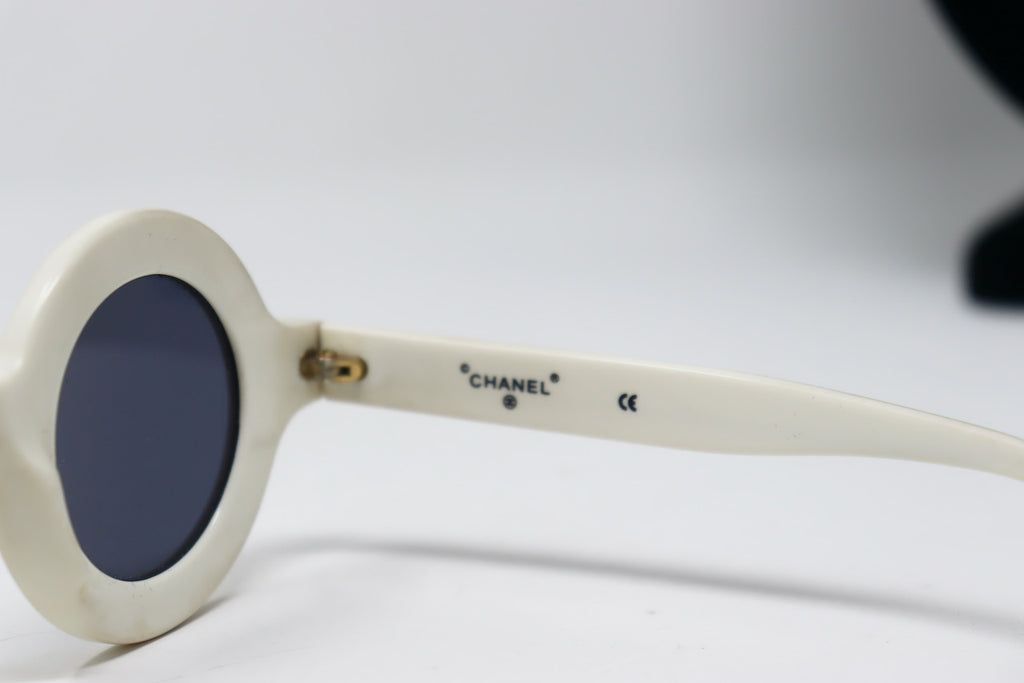 Vintage S/S 1993 CHANEL White Sunglasses at Rice and Beans Vintage