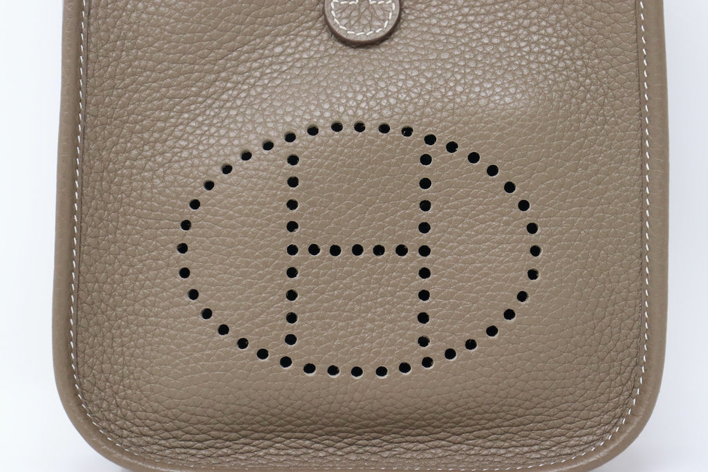 Hermès Mini Evelyne 16 Leather Bag Rouge Sellier Clemence