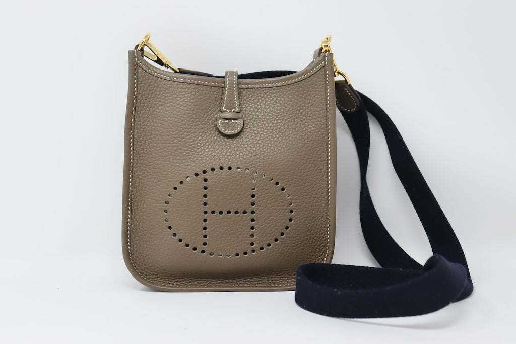 New HERMES Evelyne TPM 16 Etoupe Leather Crossbody Bag