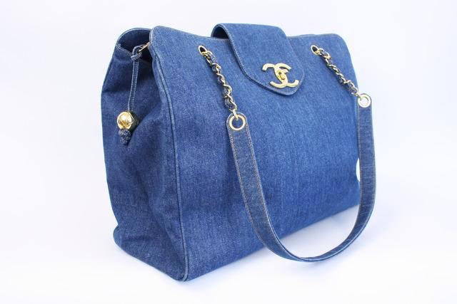 chanel bag with metal handle purse
