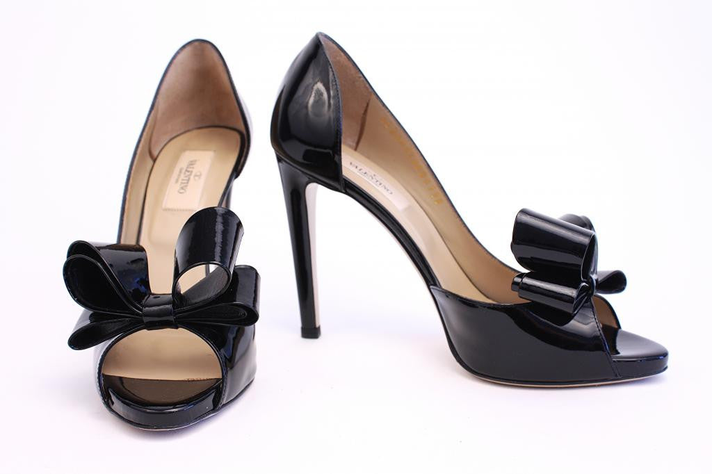 VALENTINO Black Patent Leather Bow Heels w/Box