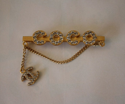 02P CHANEL "COCO"  Rhinestone & Gold Bar Brooch Pin with Chain & CC Charm with Box