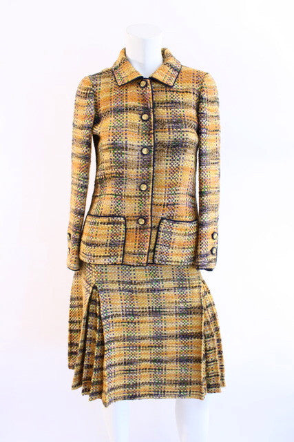 Chanel Haute Couture Suit - 44 For Sale on 1stDibs  coco chanel afternoon  ensemble comprising coat, blouse and skirt in wool mohair boucle, couture  suits, haute couture women's suits