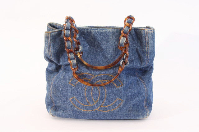 Rare Vintage CHANEL Jute & Tortoise Bag at Rice and Beans Vintage