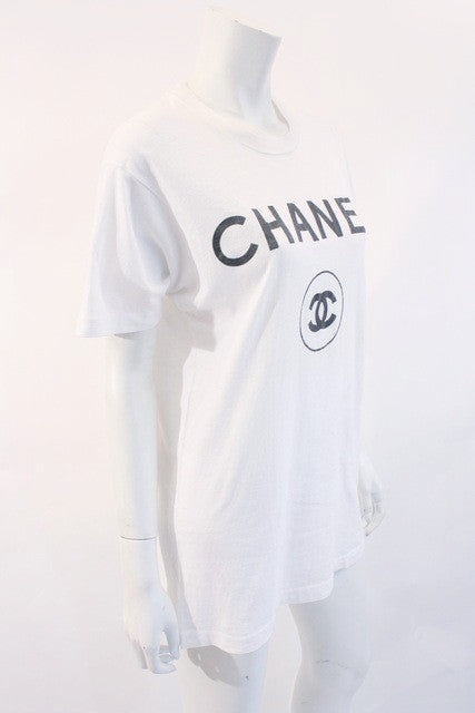 chanel logo t shirt vintage