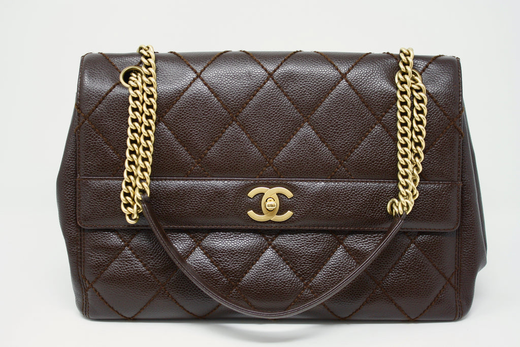 1990s Chanel Brown Caviar Leather CC Quilted Drawstring Hobo Bag For Sale  at 1stDibs